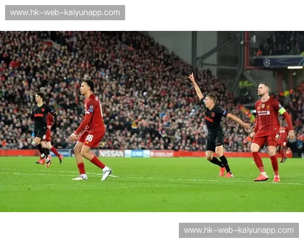 欧冠加时赛:足球激荡的心跳时刻,看点与激情的极致碰撞 欧冠加时赛:足球激荡的心跳时刻,看点与激情的极致碰撞